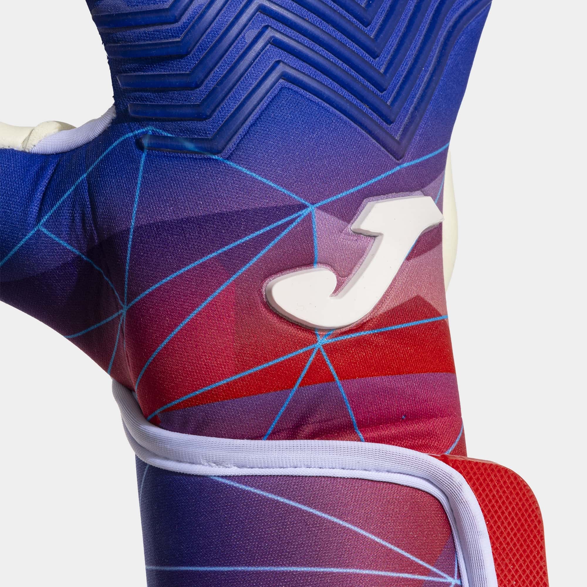 Football goalkeeper gloves Area 24