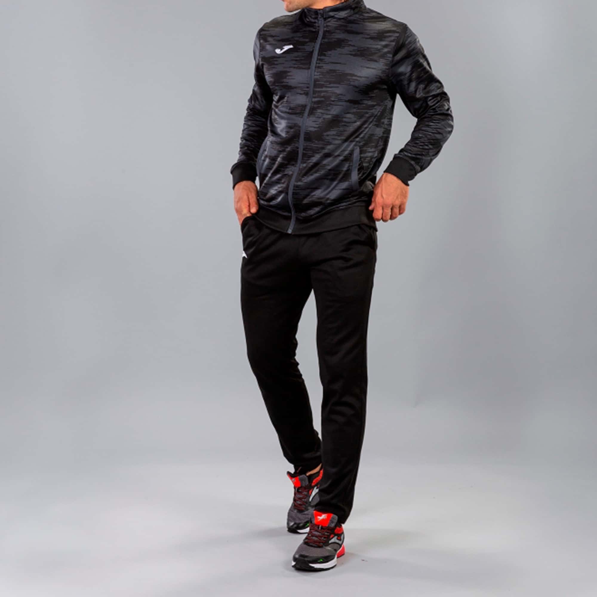 Longs pants man Cleo II