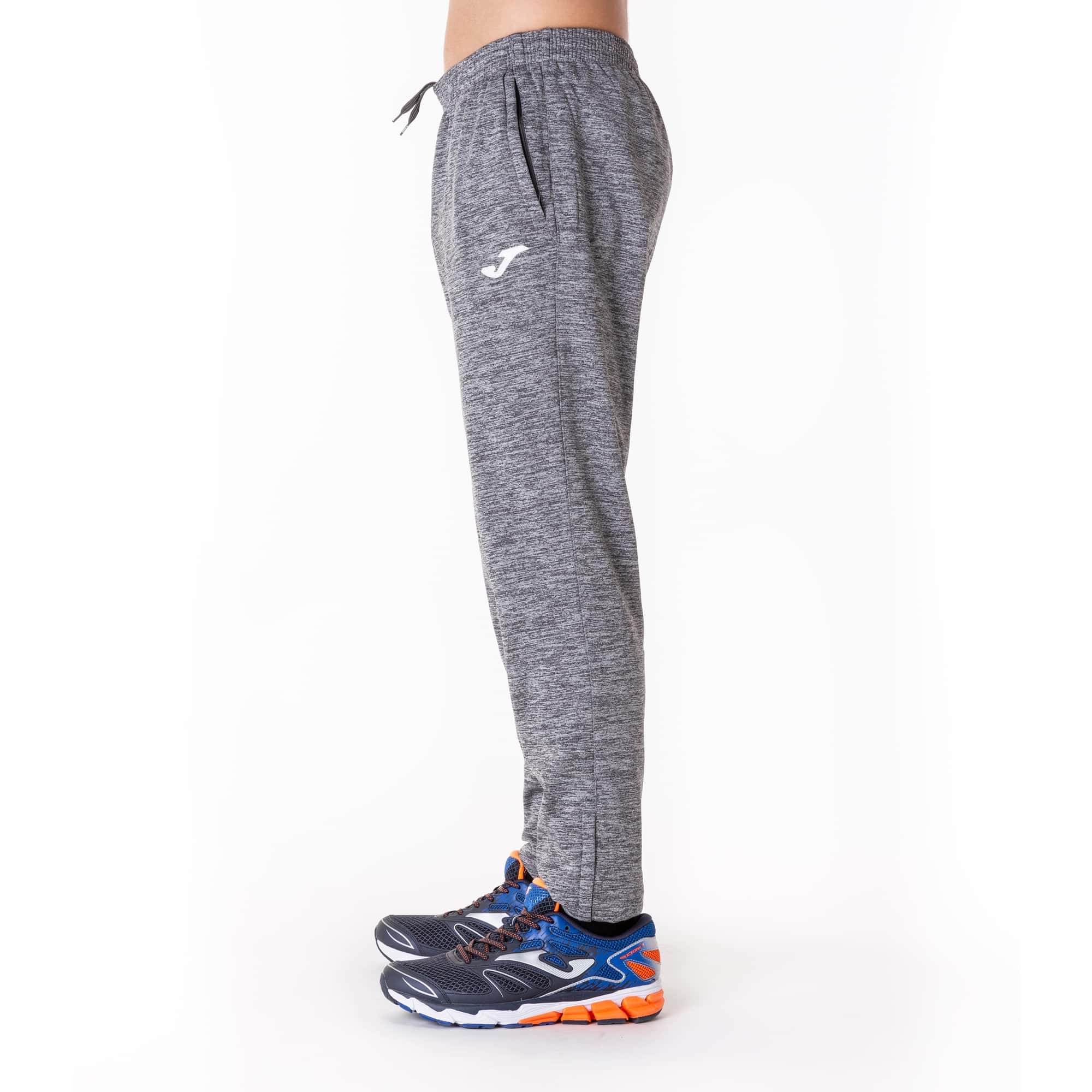 Longs pants man Elba
