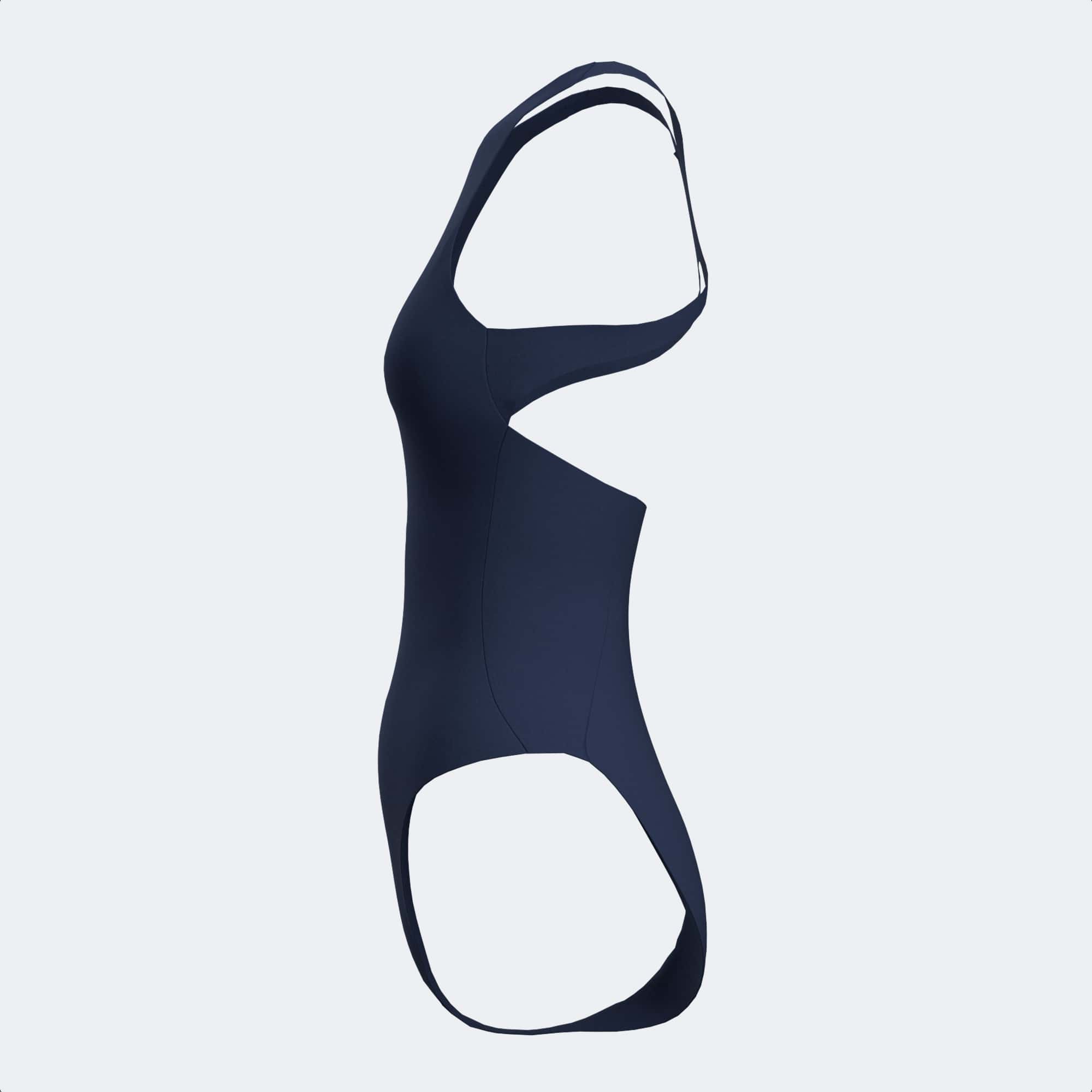 Swimsuit woman Splash