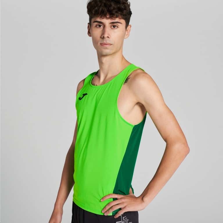 Tank top man R-Winner