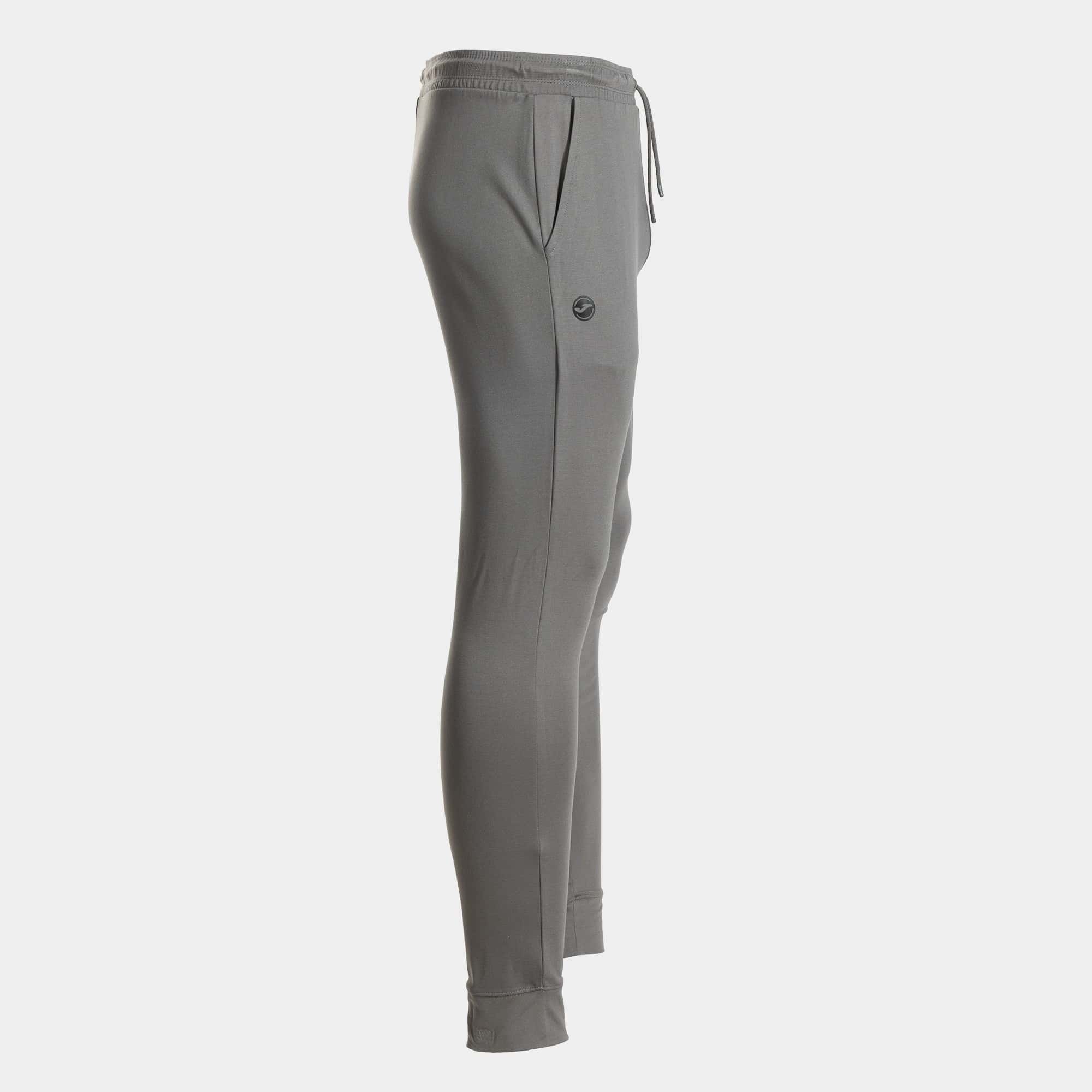 Longs pants man Indoor Gym