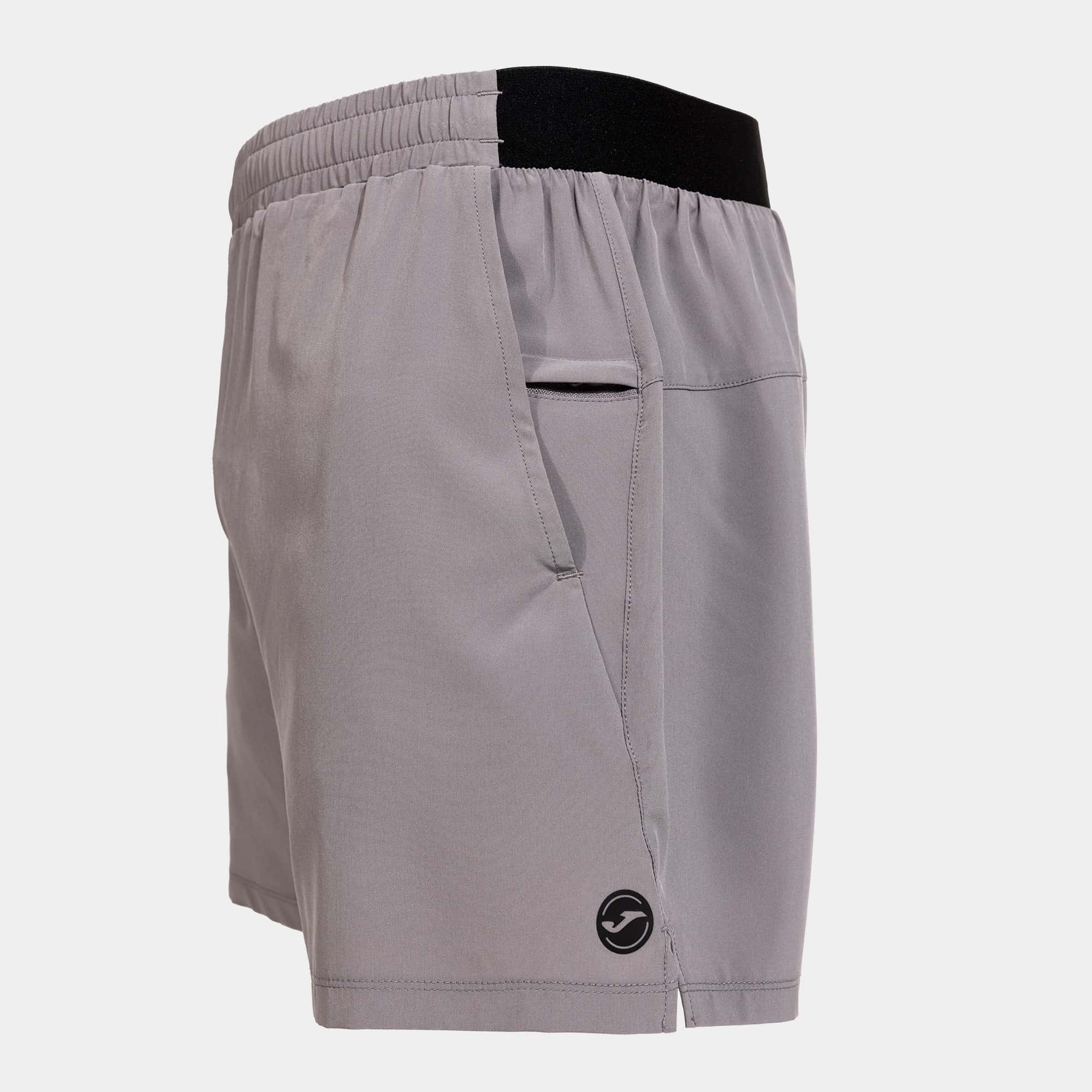 Bermuda shorts man Core