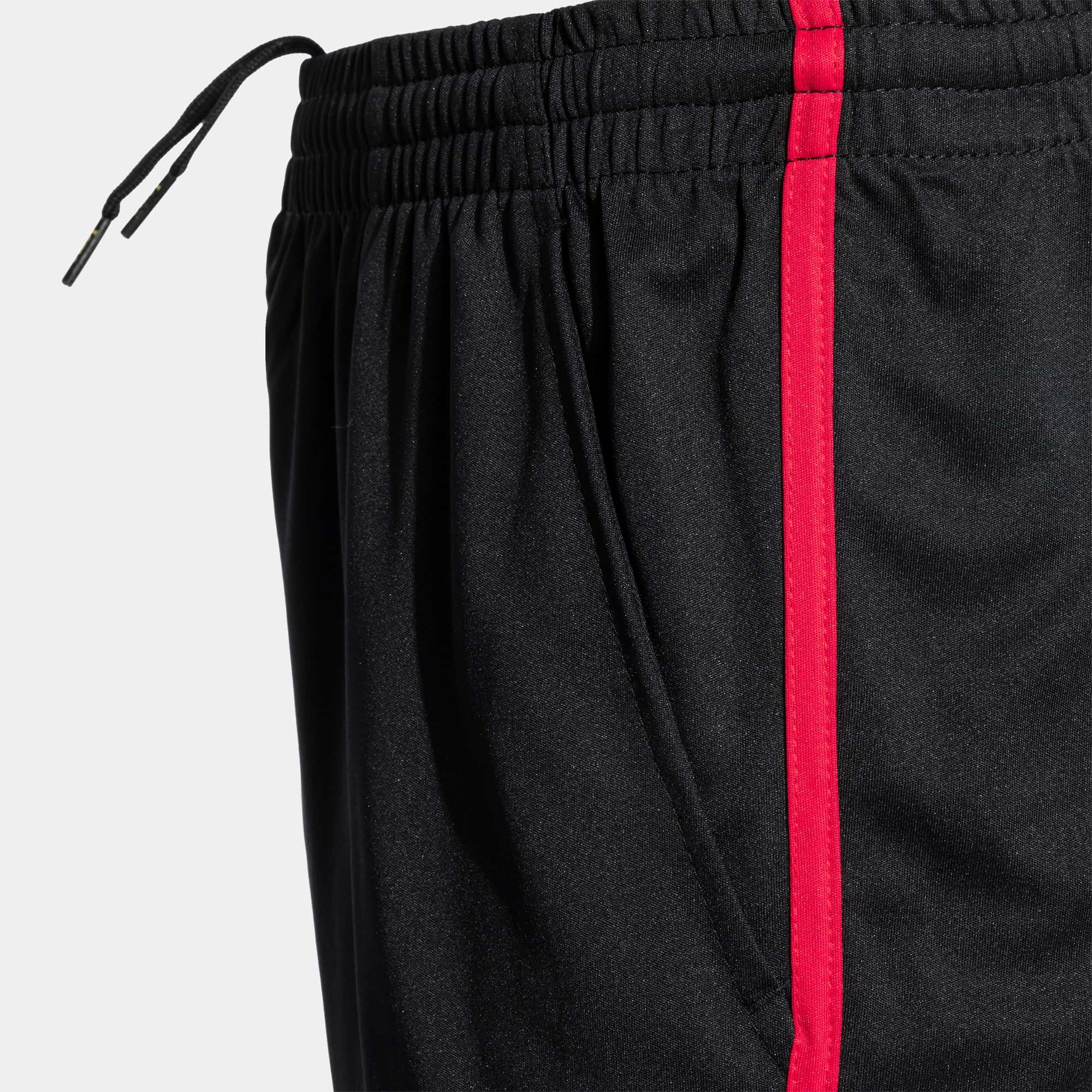 Bermuda shorts man Open III