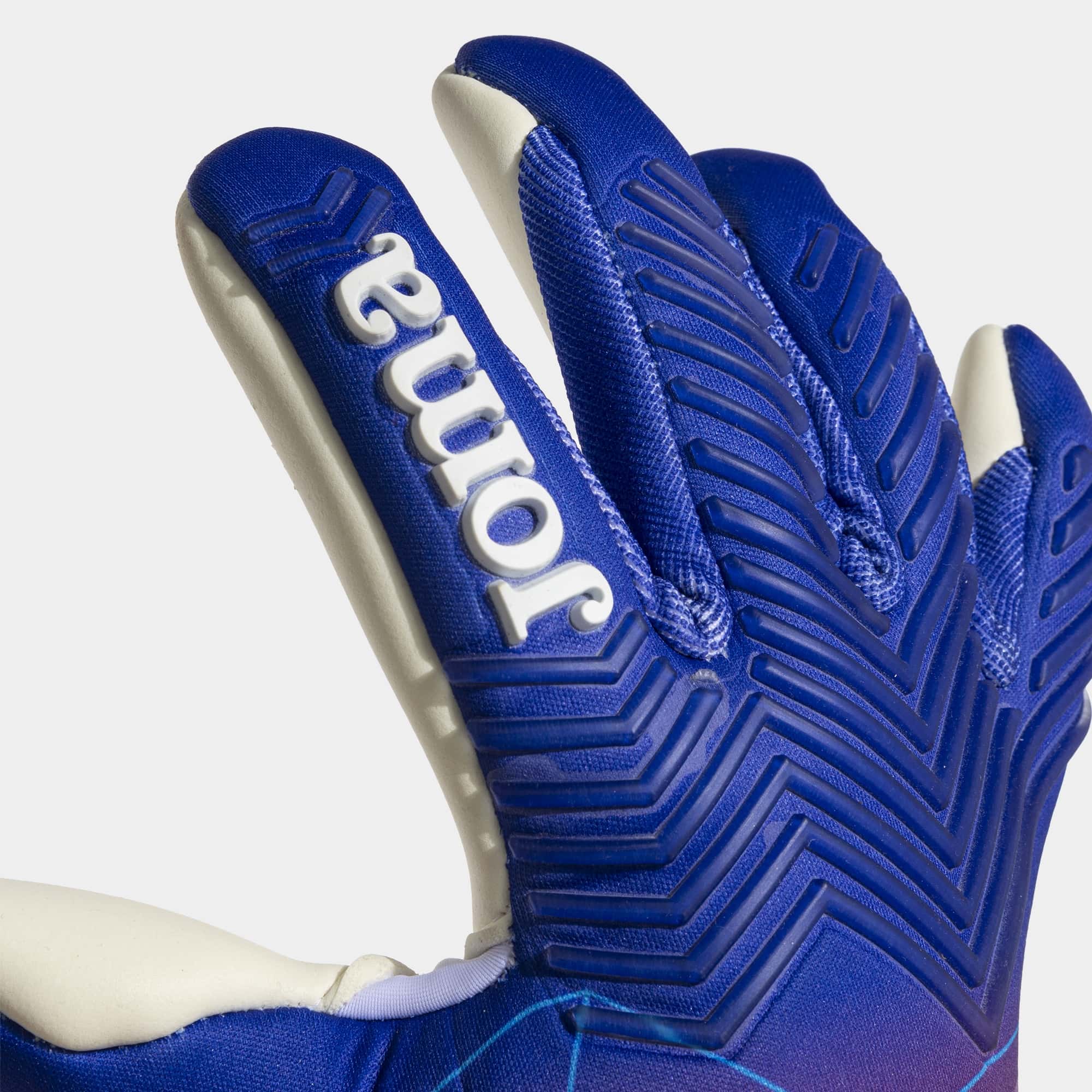 Football goalkeeper gloves Area 24