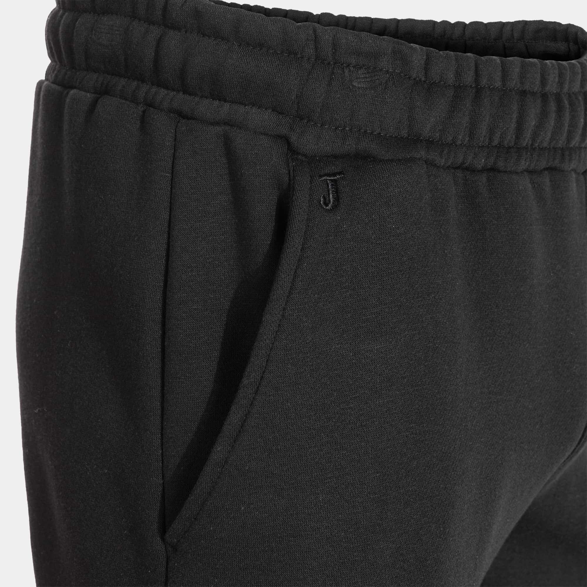 Longs pants man Urban Street