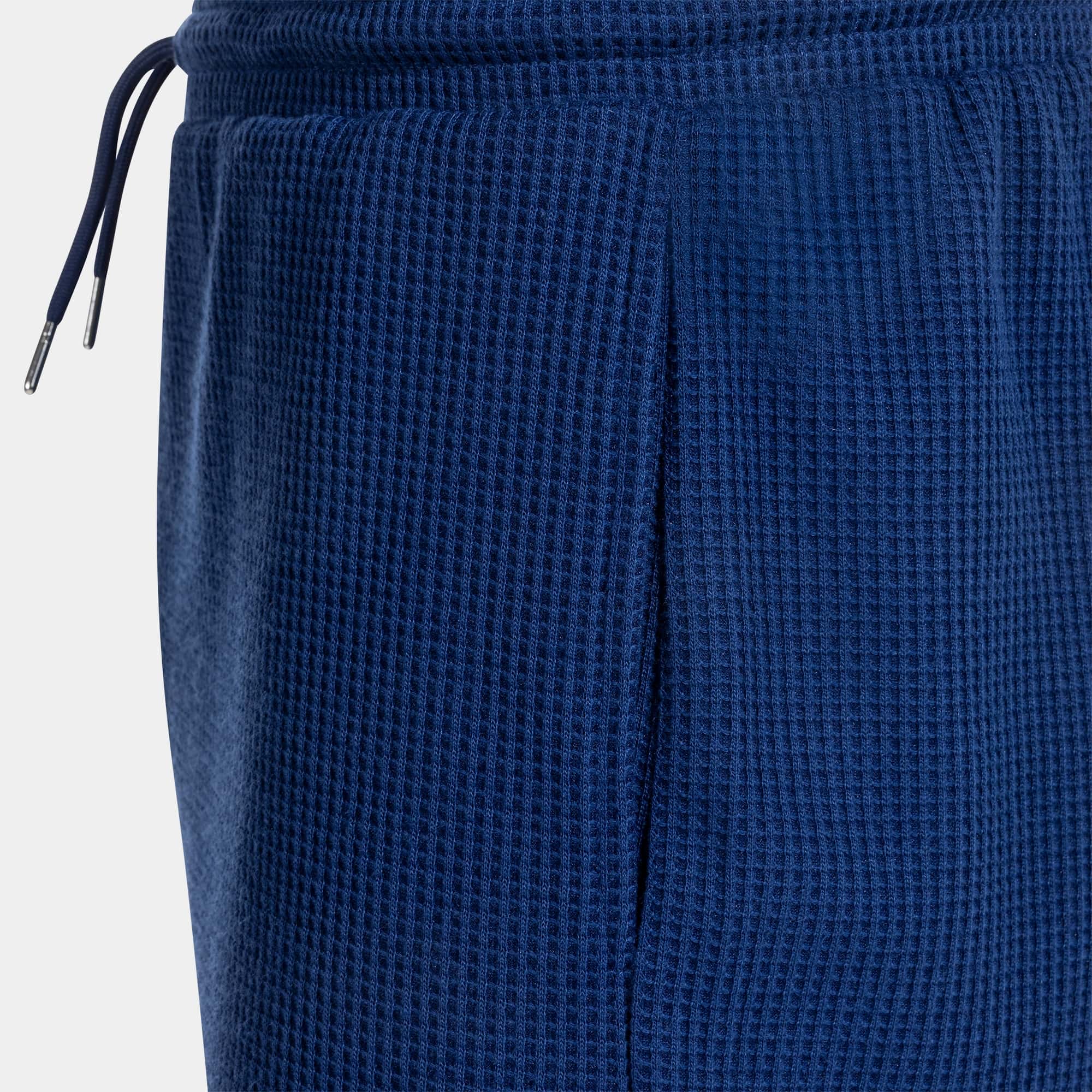 Bermuda shorts man Mimetic