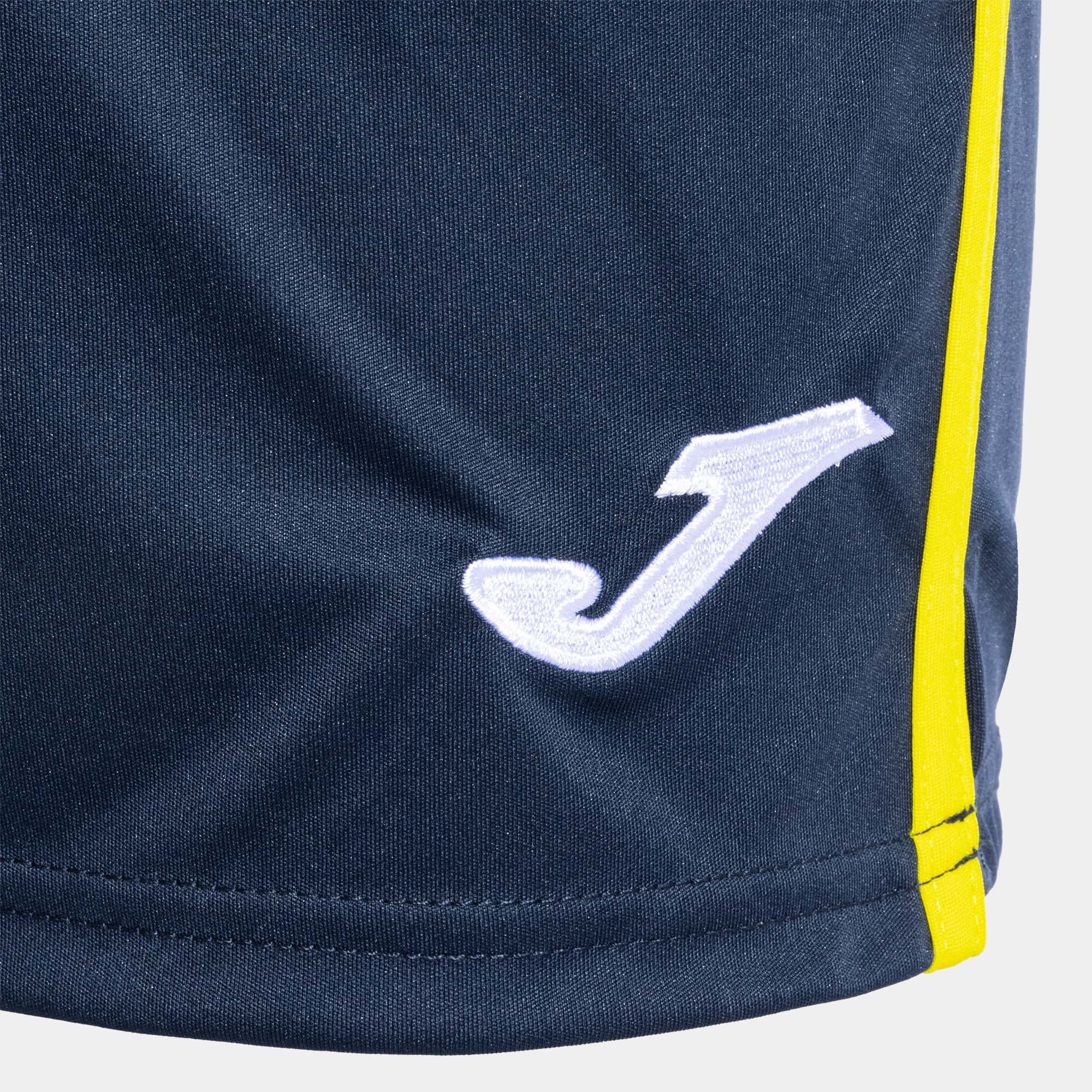 Bermuda shorts man Open III