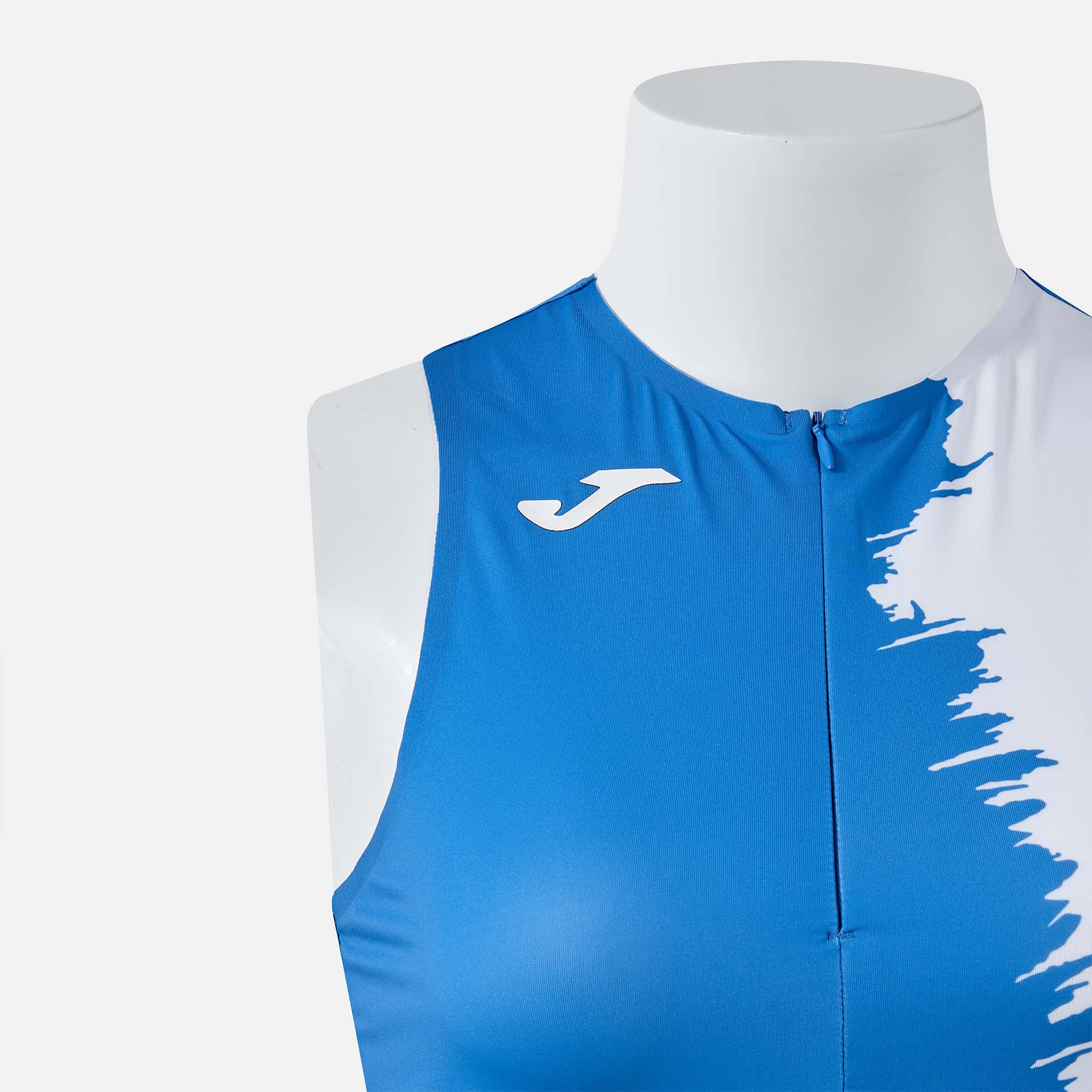 Tank-top woman Picasho