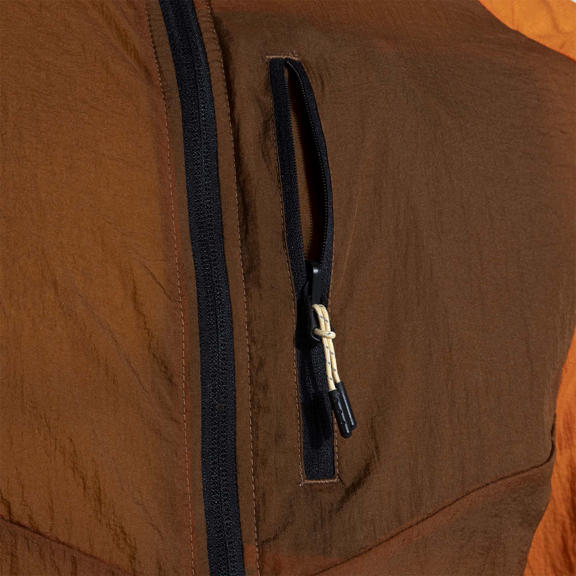 Windbreaker man R-Trail
